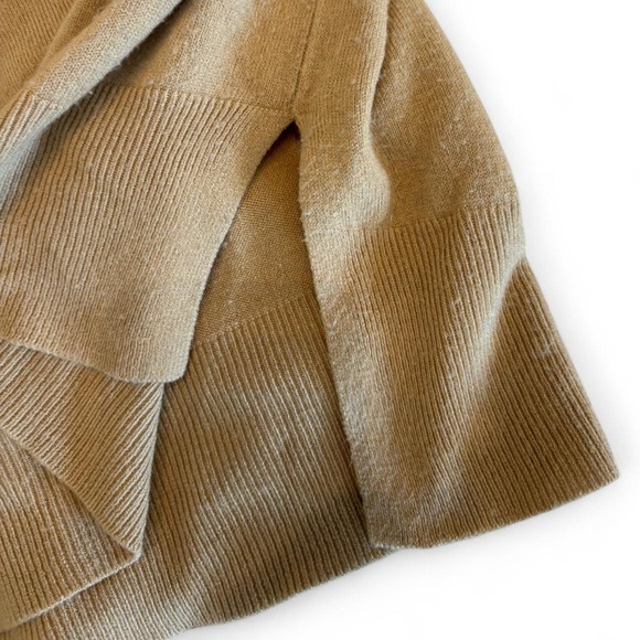 V-Neck Camel Sweater - Picture 4 of 6